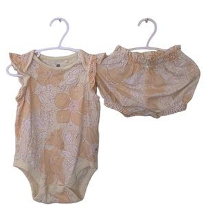 EUC Gap Onesie Bodysuit Set Shorts Yellow Floral 18-24M